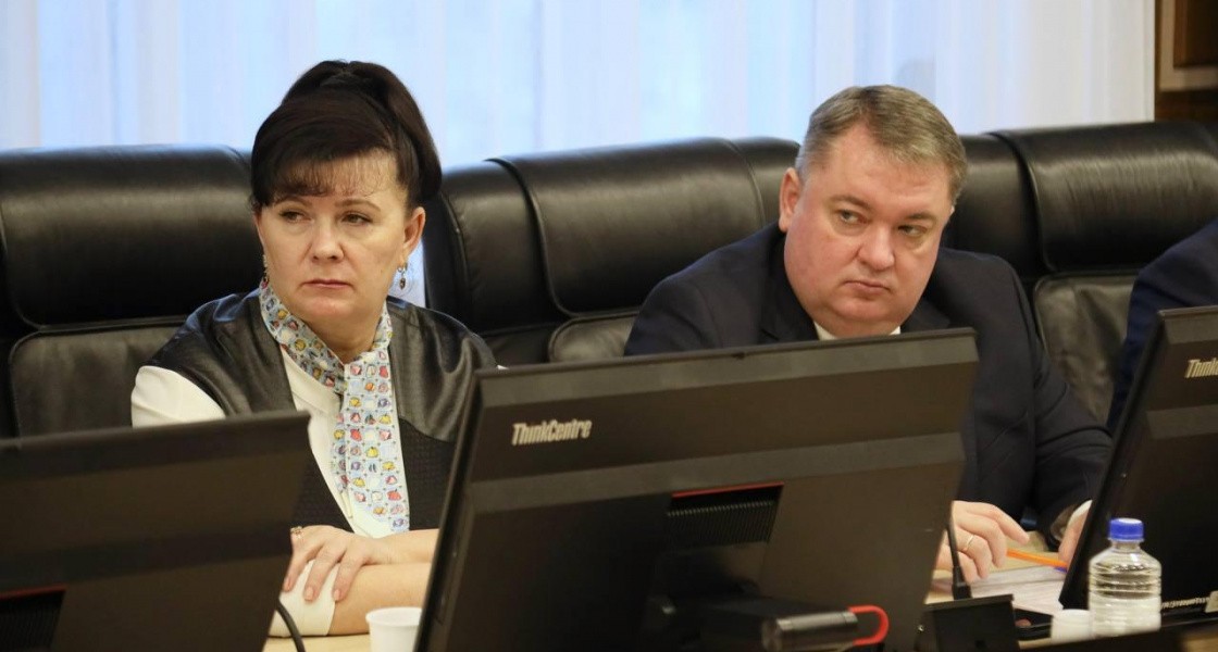 Глава Нижневартовска отказался принимать отговорки коммунальщиков о нехватке снегоуборочной техники