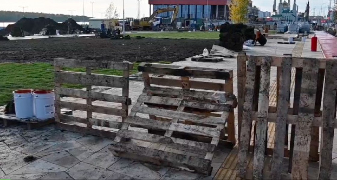 В Нижневартовске подрядчик сорвал сроки сдачи нового участка набережной