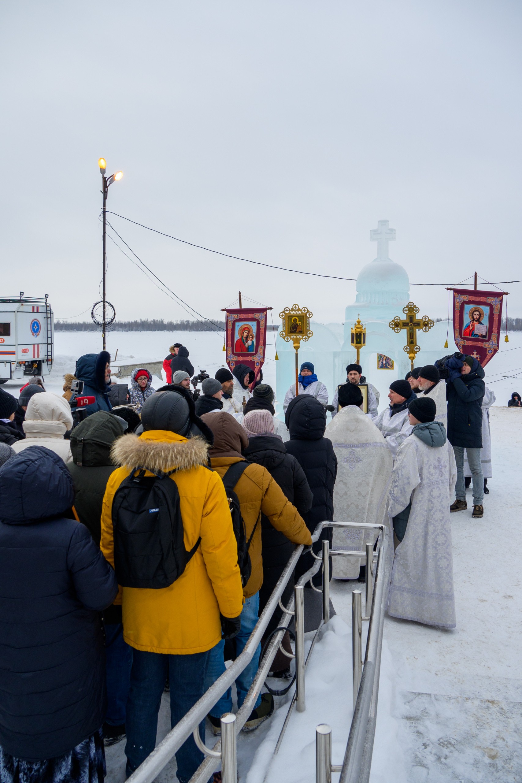 В Нижневартовске православные отметили Крещение Господне (ФОТО)