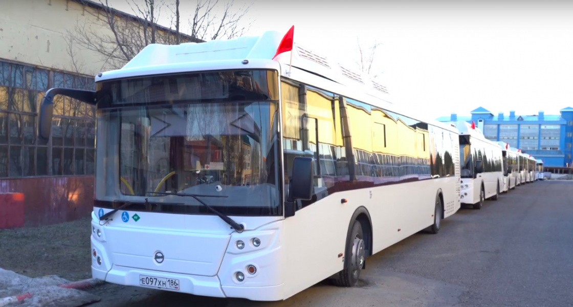 В автобусах Нижневартовска детям вручат подарки в честь Дня Победы