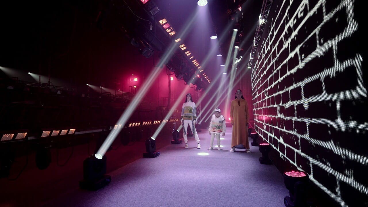 Югорчан пригласили на онлайн-премьеру фильма «FashionШоу.За кадром». Его снимали в Нижневартовске