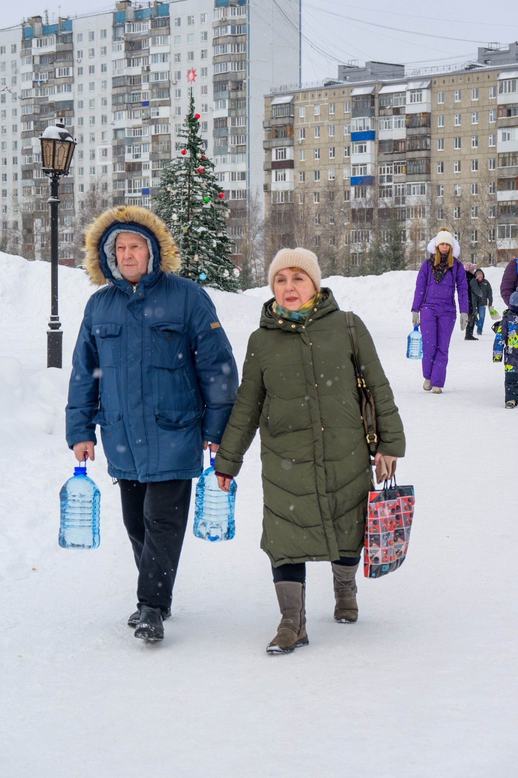 В Нижневартовске православные отметили Крещение Господне (ФОТО)