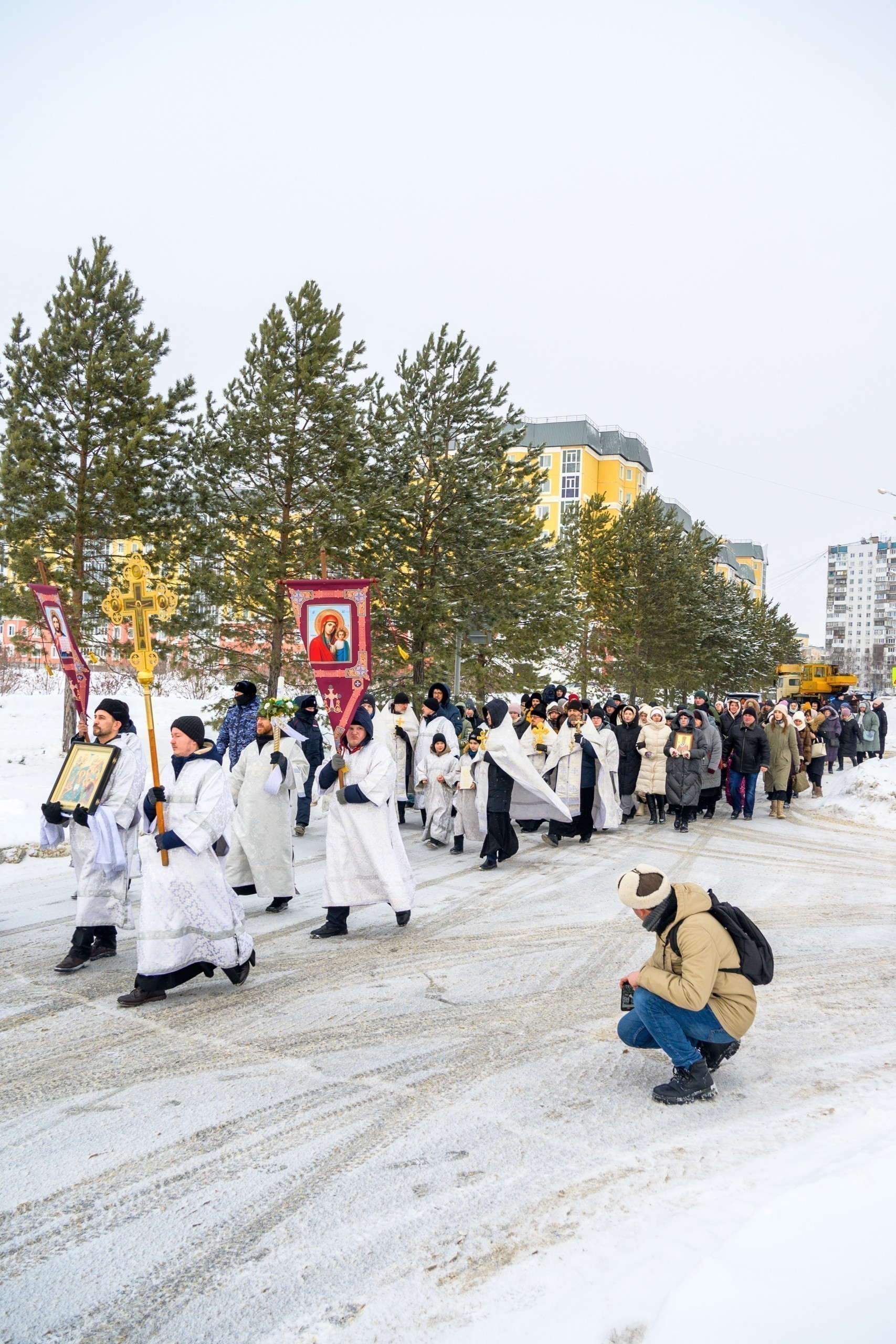 В Нижневартовске православные отметили Крещение Господне (ФОТО)