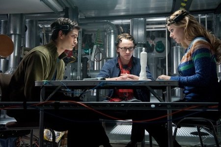 Явление (2012)