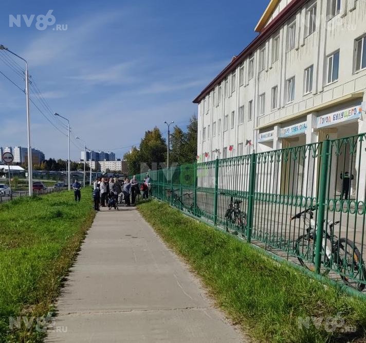 В Нижневартовске снова эвакуировали школу