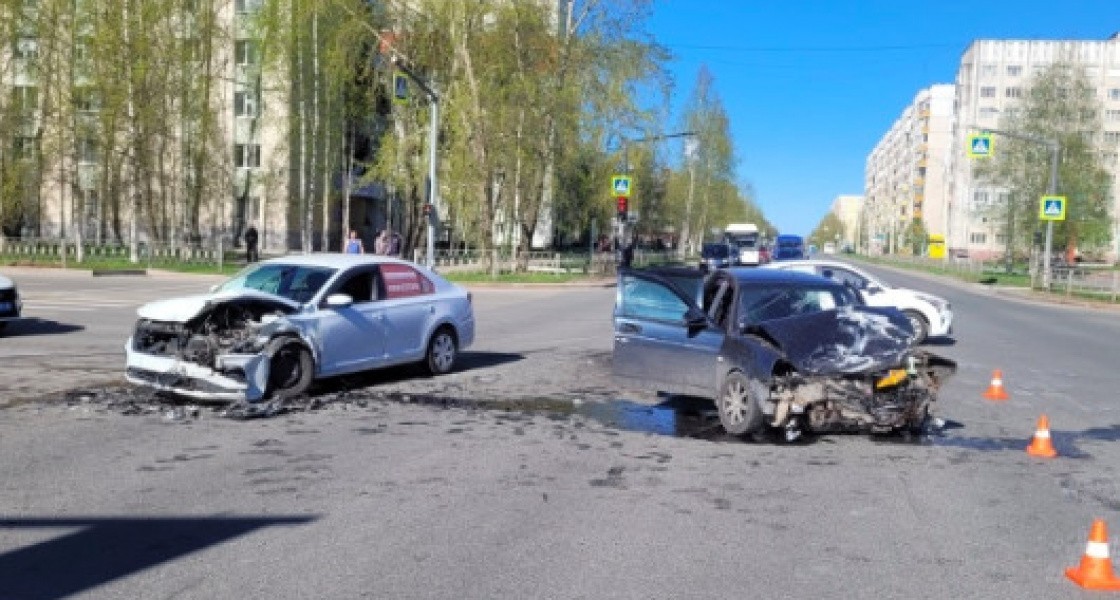 Водитель Приоры без прав устроил жесткое ДТП в Нижневартовске