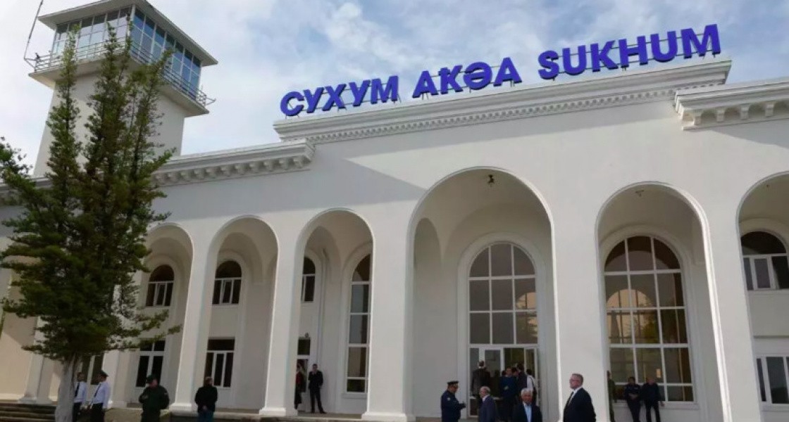 Жители Нижневартовска будут летать напрямую в Абхазию из аэропортов ХМАО