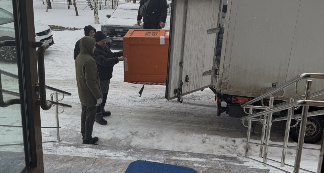Впервые в Нижневартовск привезли уникальные экспонаты из музея космонавтики