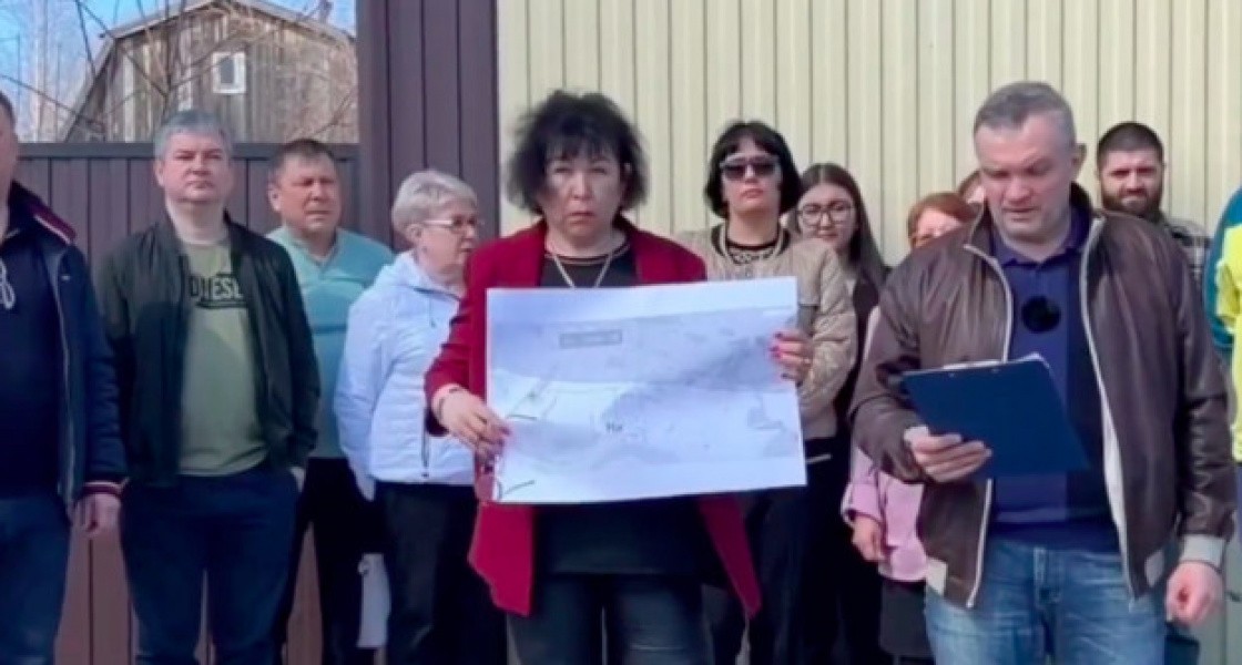 Жители ХМАО жалуются Путину на градостроительный коллапс из-за охранной зоны газопровода