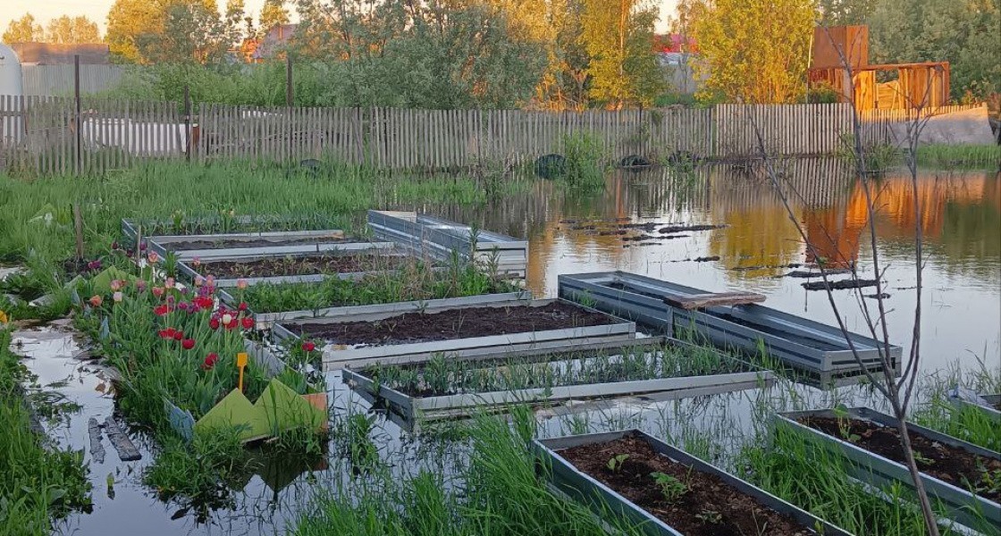 В Нижневартовске за сутки затопило около ста дачных домов