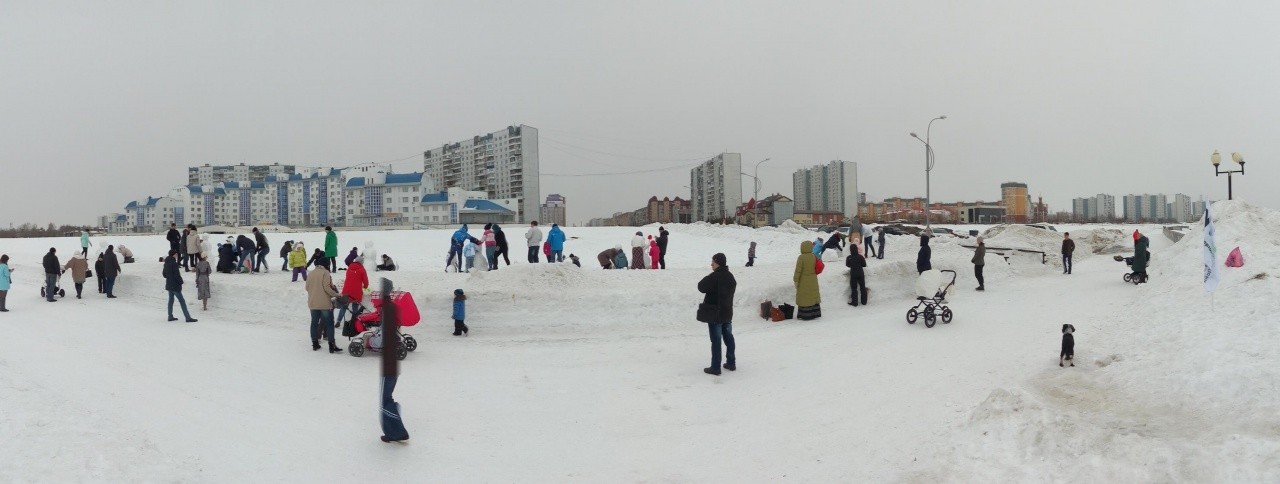 В Нижневартовске состоялся чемпионат по лепке снеговиков