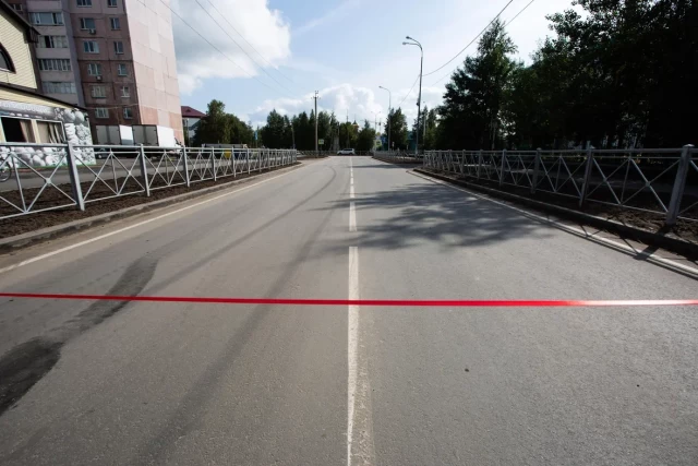 Жители Нижневартовска не могут попасть в аэропорт Сургута из-за двух смертельных ДТП