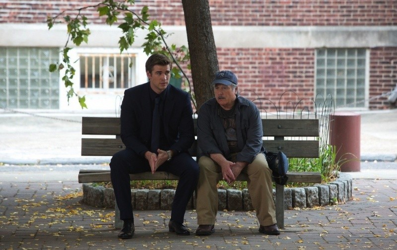 Паранойя (2013)