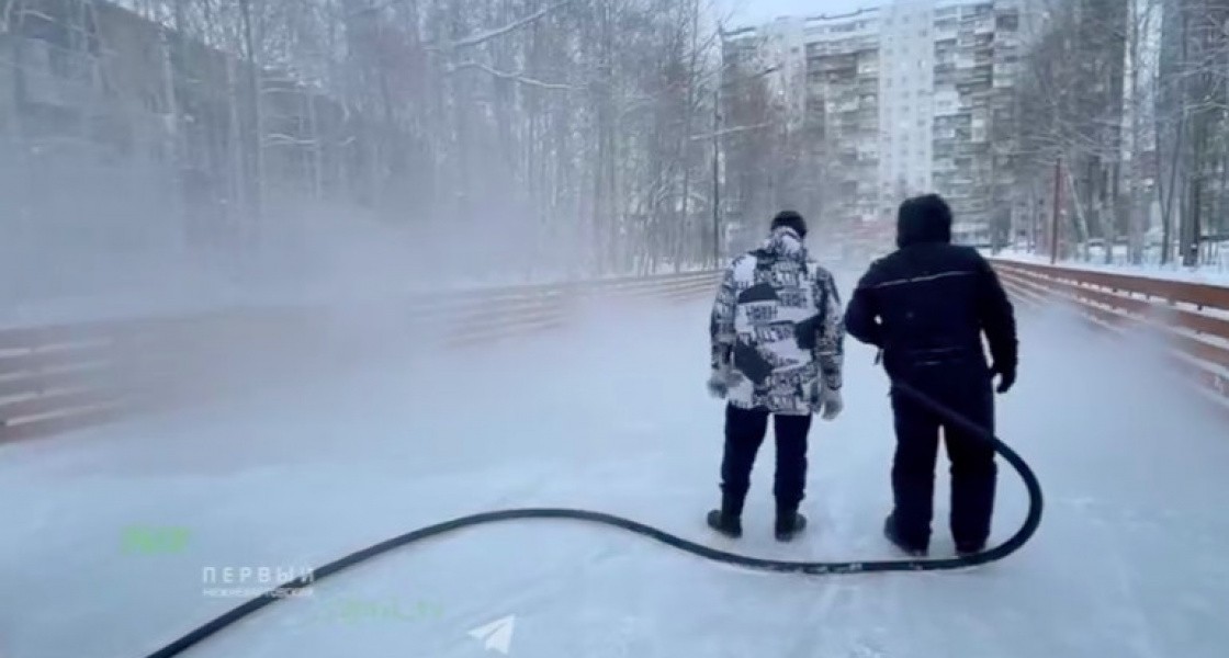 Стало известно, когда откроется самый длинный каток Нижневартовска