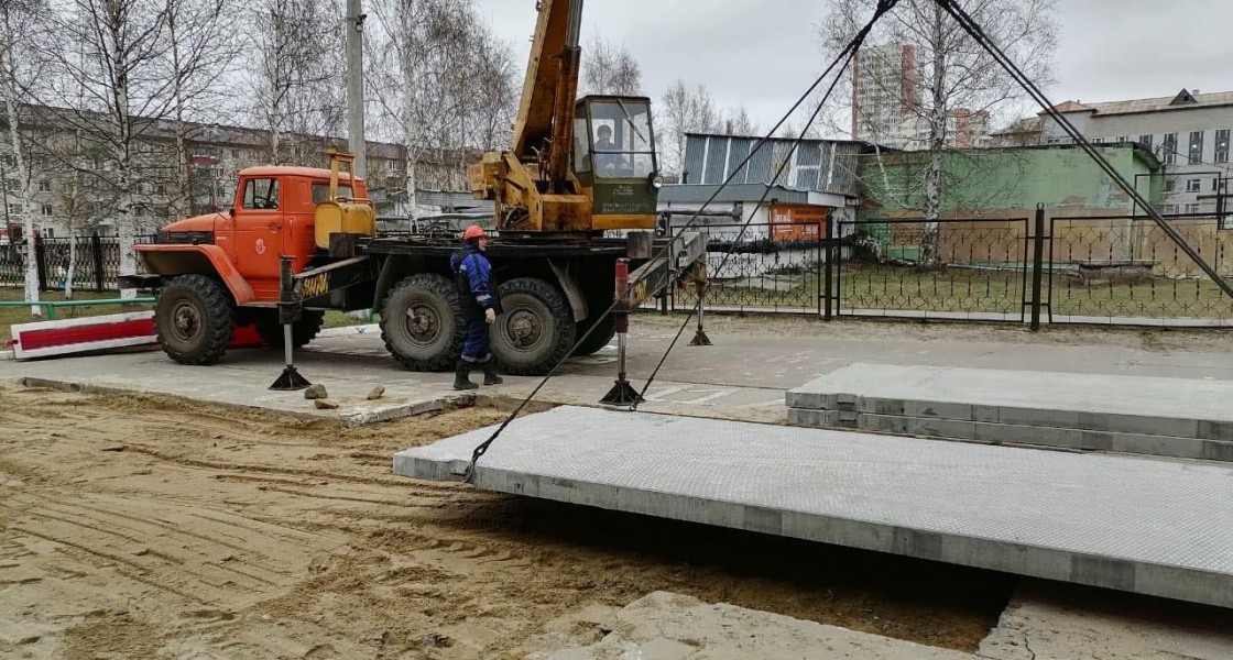В Нижневартовске коммунальщики объяснили, почему не восстанавливают участки сразу после раскопок