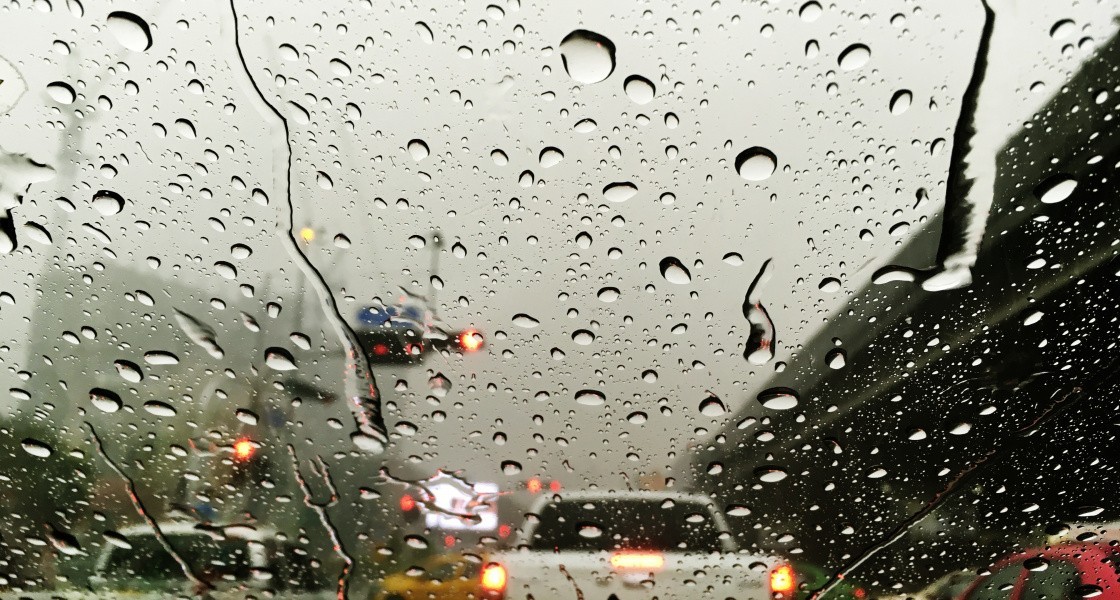 На ХМАО надвигаются грозы с мощными дождями и ветром