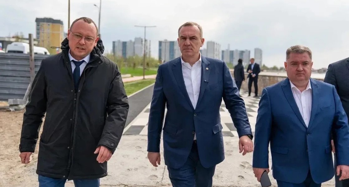 Губернатор ХМАО Руслан Кухарук проверил ключевые стройки в Нижневартовске