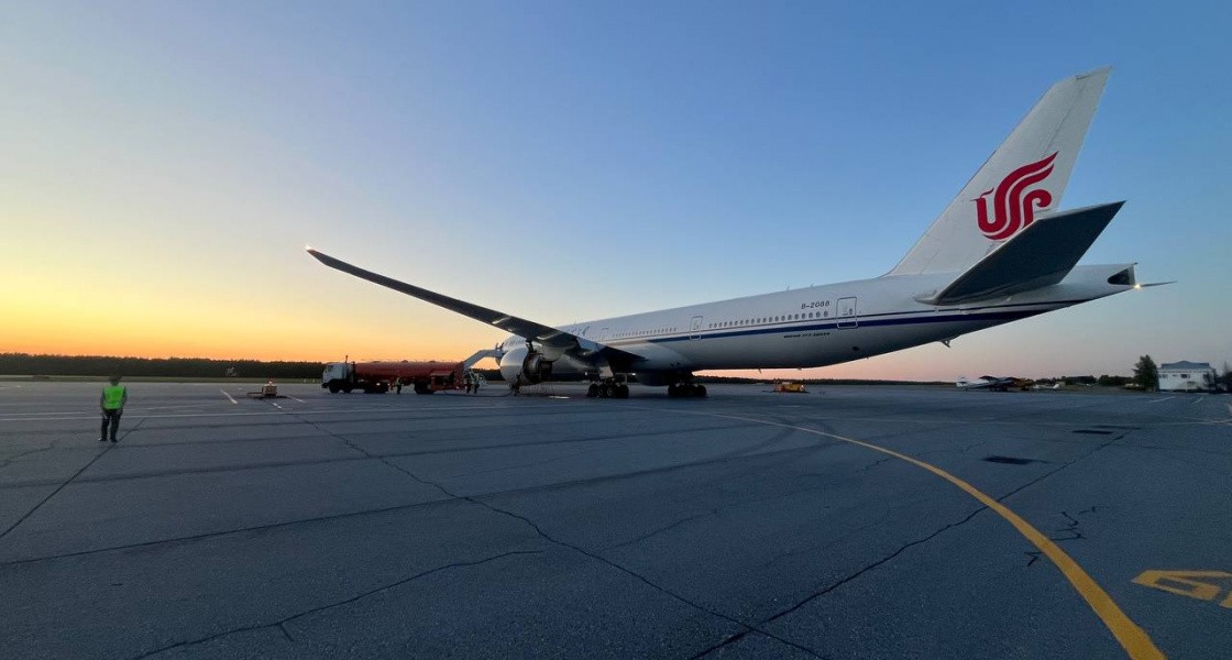 Застрявший в Нижневартовске самолет Air China покинул российский аэропорт
