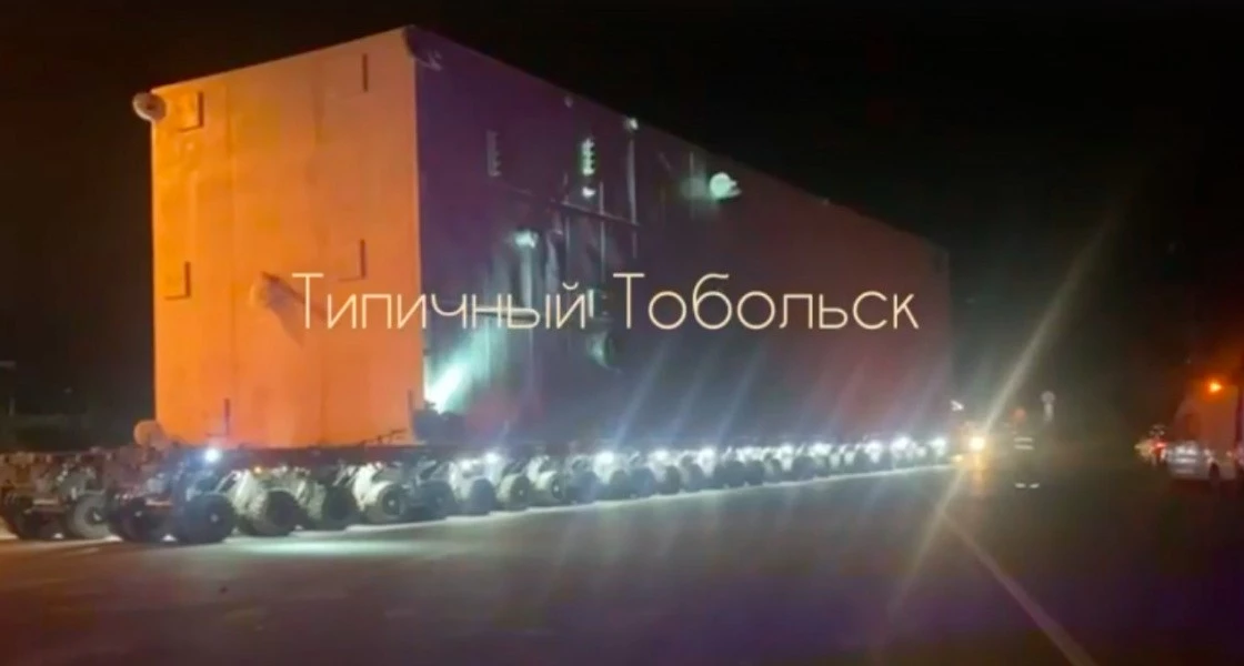 Водителям из ХМАО рассказали, как объехать полностью перекрытую под Тобольском трассу