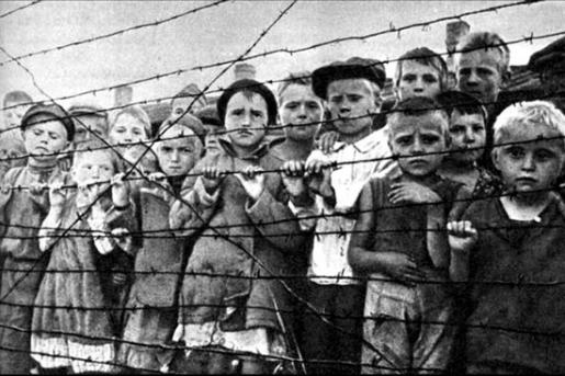 Праздничная гостиная "День освобождения малолетних узников фашистских концлагерей" Праздничная гостиная "День освобождения малолетних узников фашистских концлагерей"