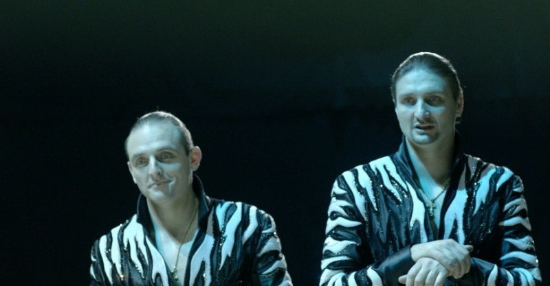 12 месяцев (2013)