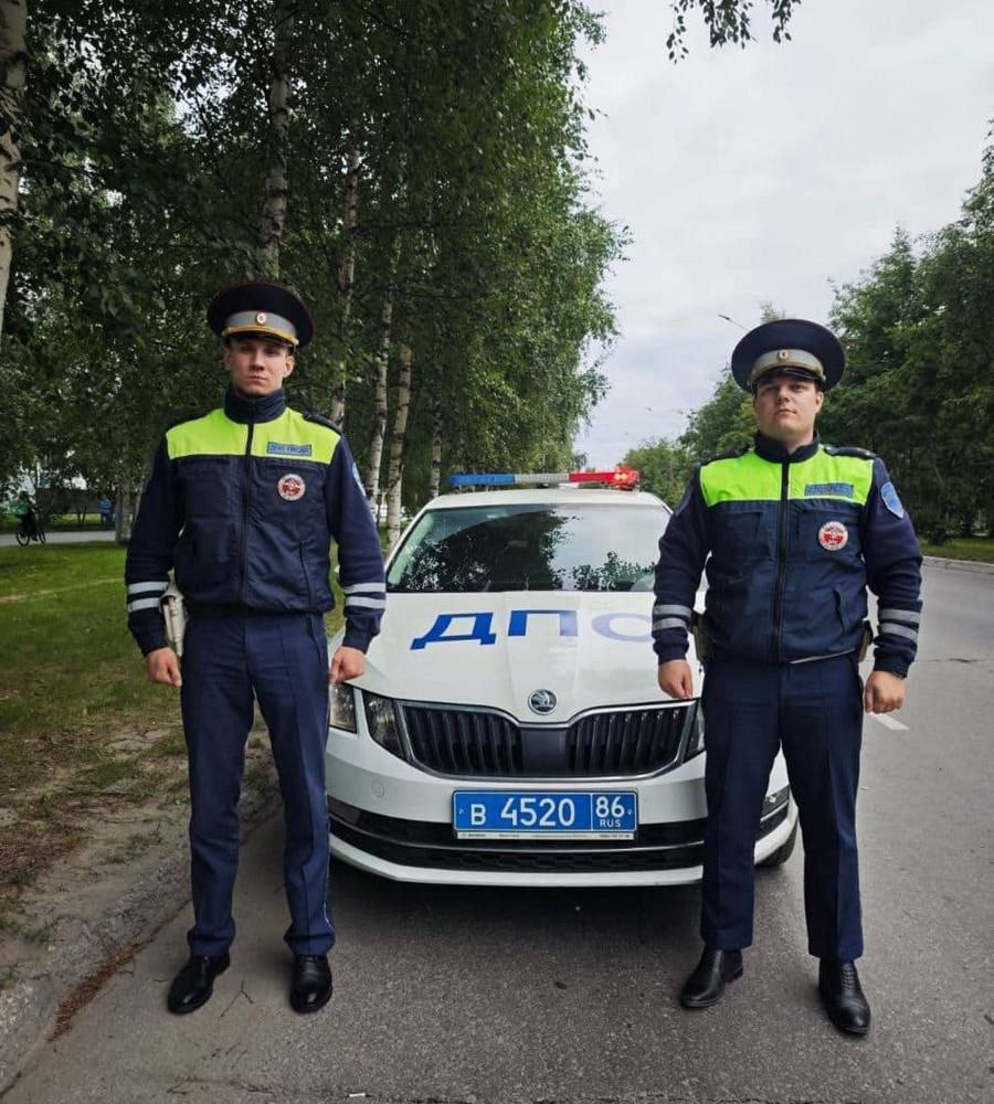 В Нижневартовске госавтоинспекторы вытащили из Оби обессилевшую пьяную женщину