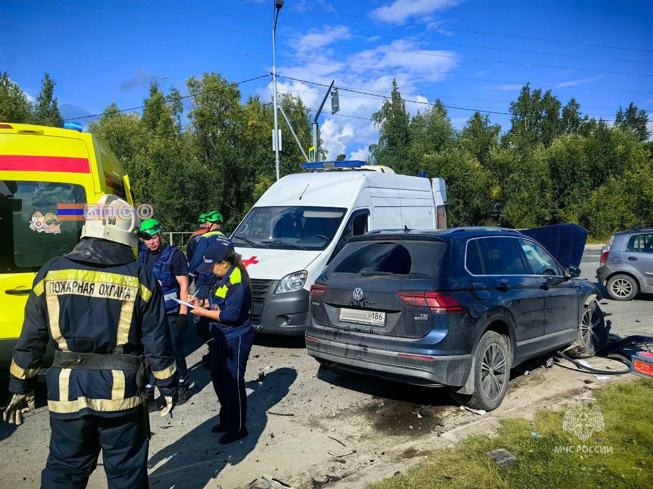 В Нижневартовске жесткое ДТП произошло у аэропорта