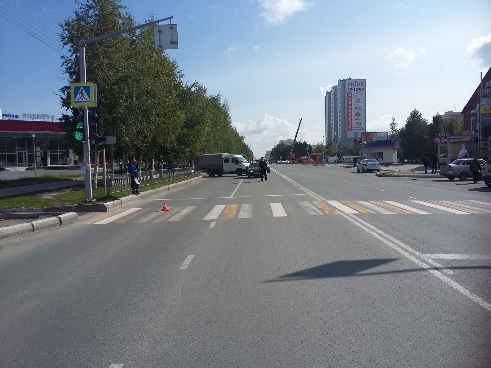 В Нижневартовске 62-летний мужчина угодил под колеса авто