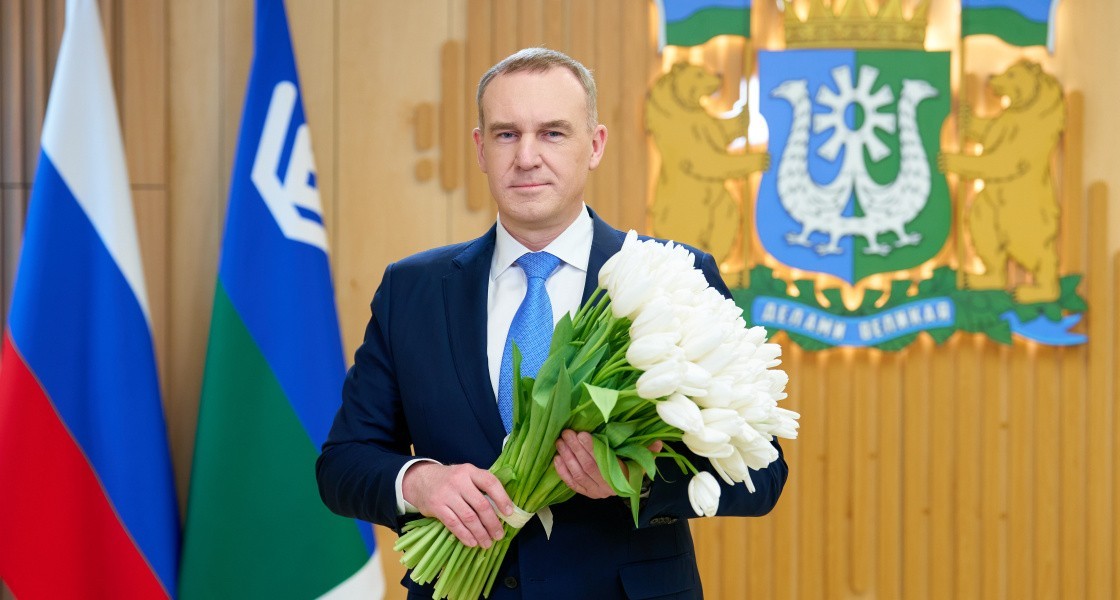 Губернатор ХМАО Руслан Кухарук поздравил югорчанок с 8 марта