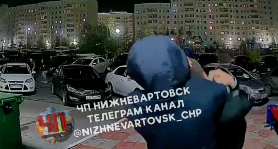 Полиция Нижневартовска разобралась с бородатым хулиганом, устроившим потасовку с ножом во дворе