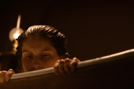 Кошмар за стеной (2011)