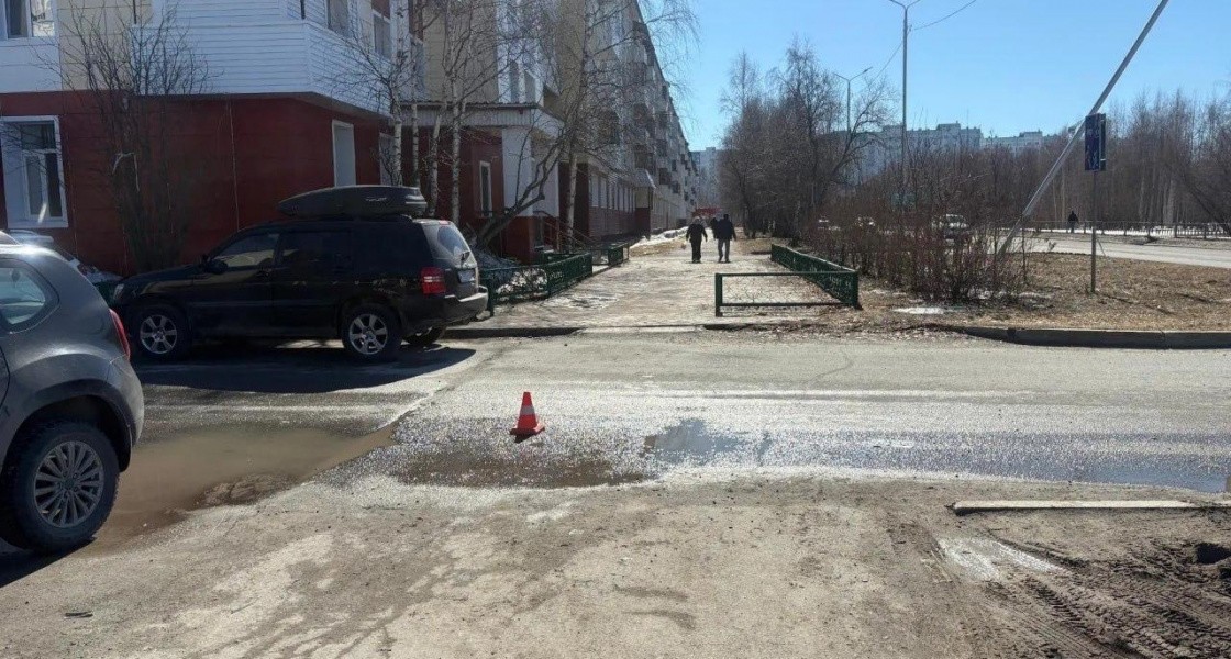 В Нижневартовске пожилой водитель сбил молодого пешехода