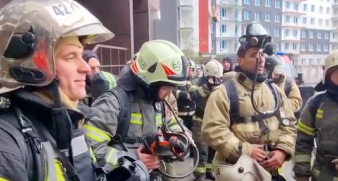 В Нижневартовске пожарные приняли «вертикальный» вызов