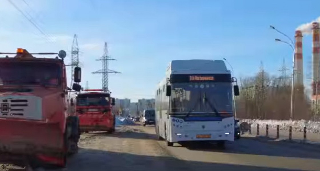 Жители Нижневартовска после ремонта дороги лишились удобной остановки