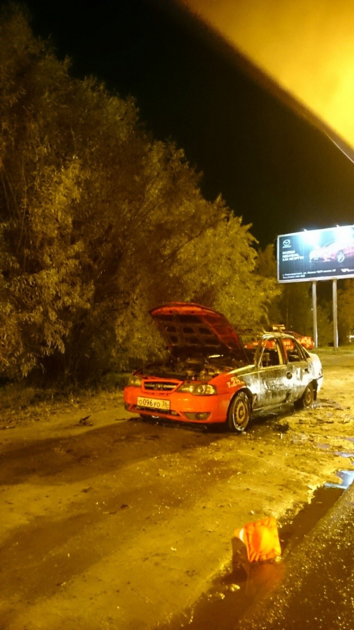 В Нижневартовске сгорел учебный автомобиль