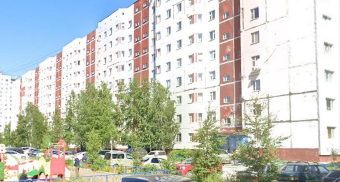 В Нижневартовске человек сорвался с 9 этажа во время ремонта