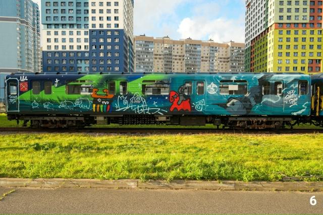 Художник из Нижневартовска сказочно расписал вагон в метро Санкт-Петербурга