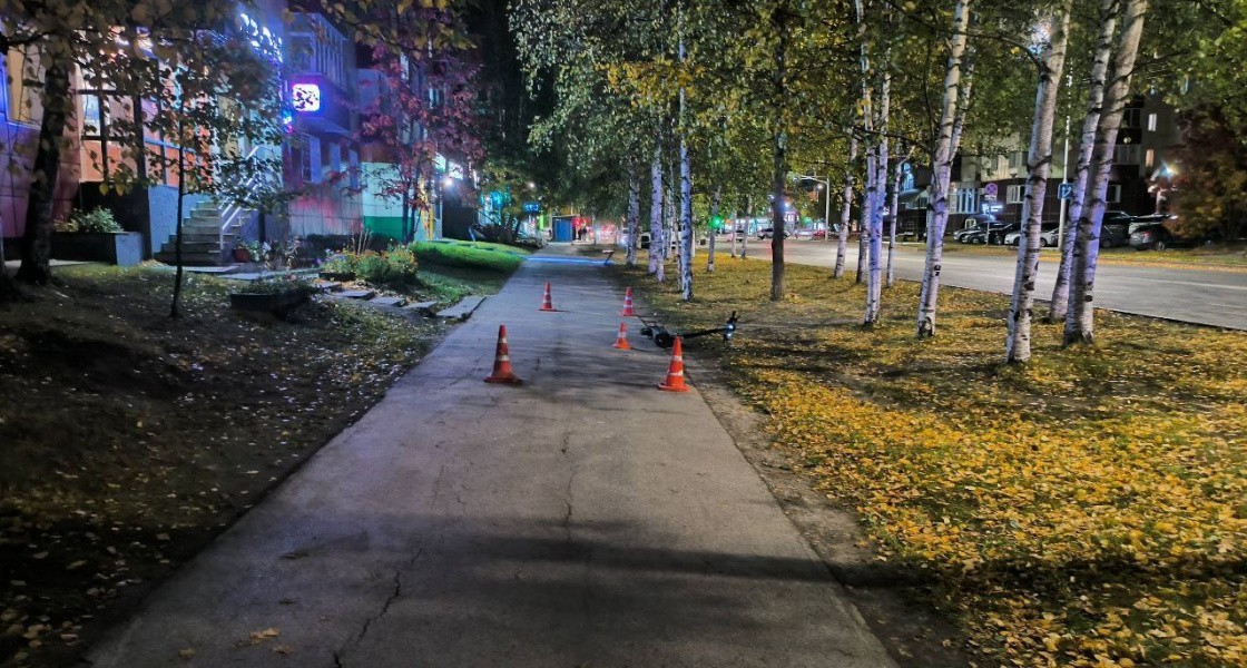 В Нижневартовске электросамокатчик сбил ребенка на тротуаре
