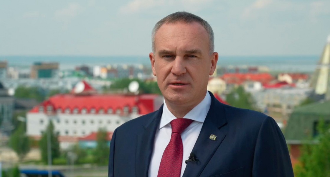 Губернатор ХМАО Руслан Кухарук поздравил югорчан с Днем России