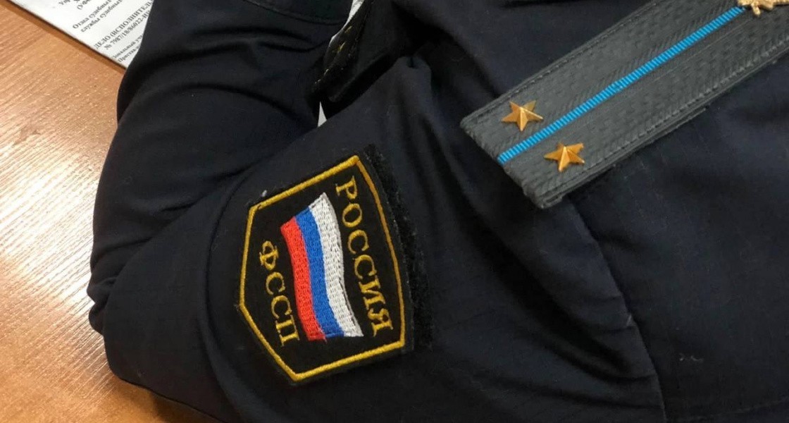 В Нижневартовске судебный пристав освобождала должников от алиментов ради имиджа