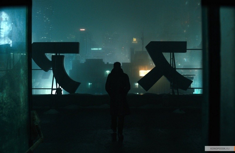 Бегущий по лезвию 2049 (2017)
