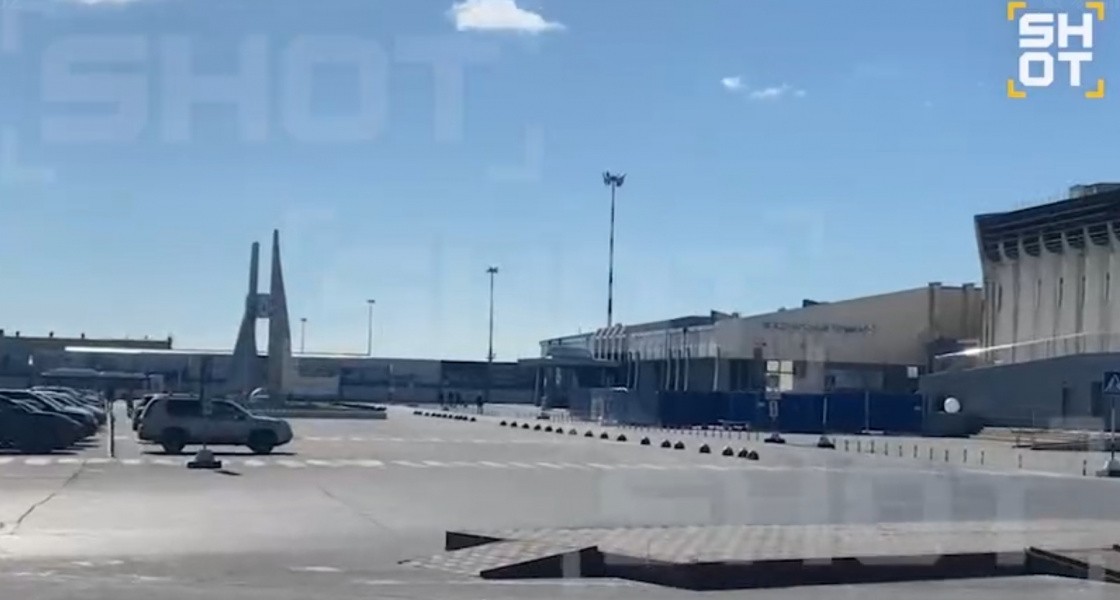 Пассажиров экстренно приземлившегося в Нижневартовске самолета Air China перевели в здание аэропорта