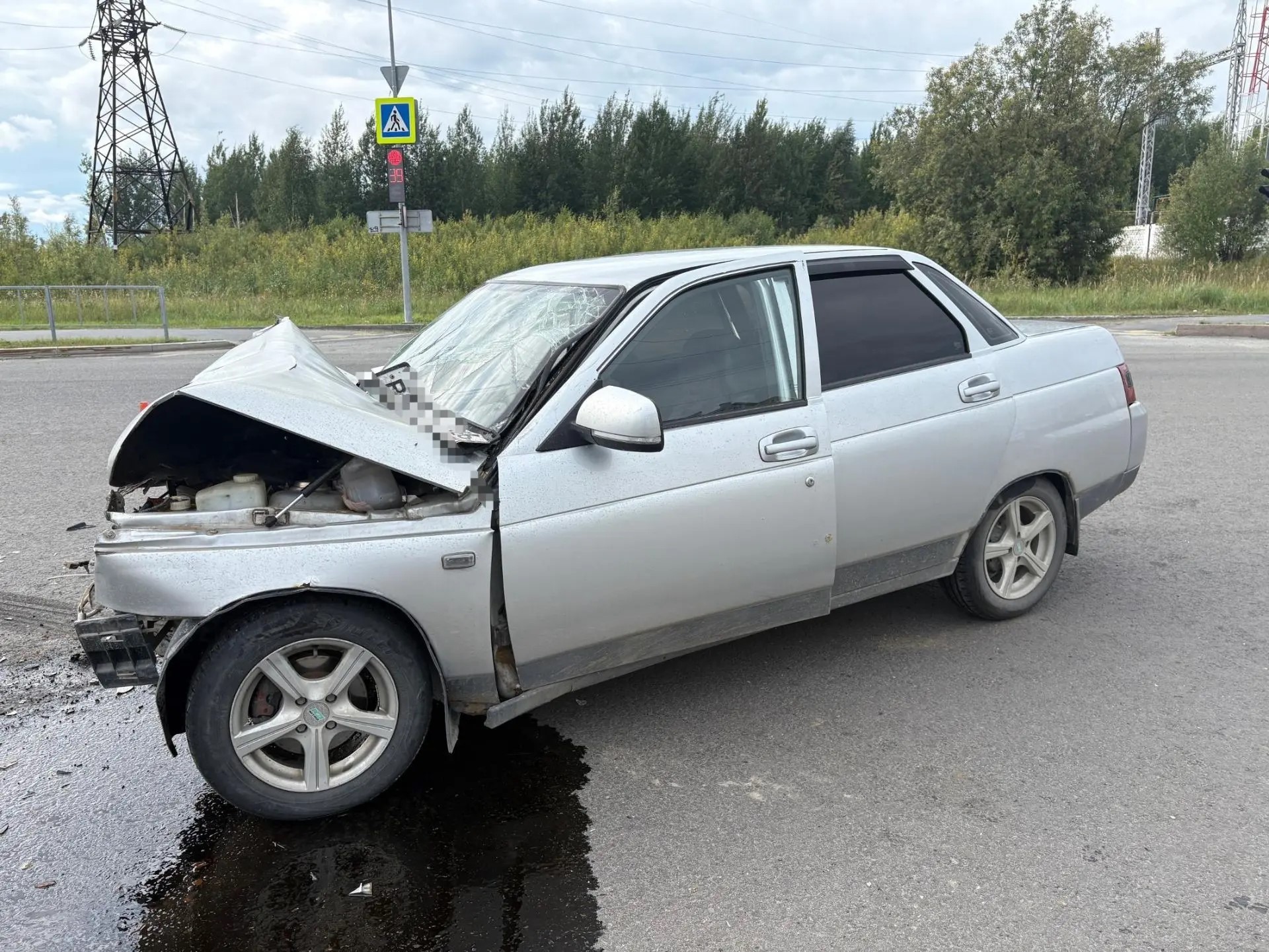 В Нижневартовске четыре человека пострадали в ДТП на перекрестке