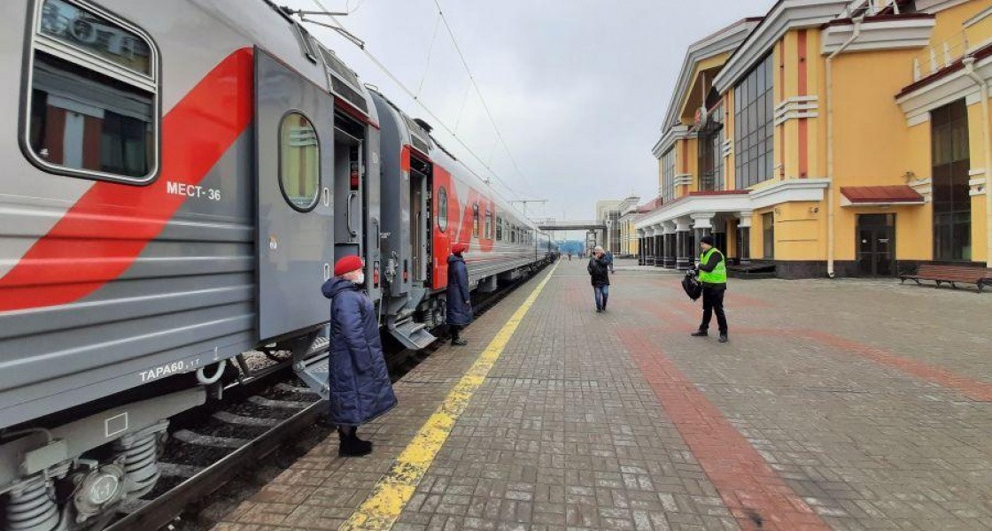 Житель Чечни устроил дебош в поезде, следовавшем в Нижневартовск