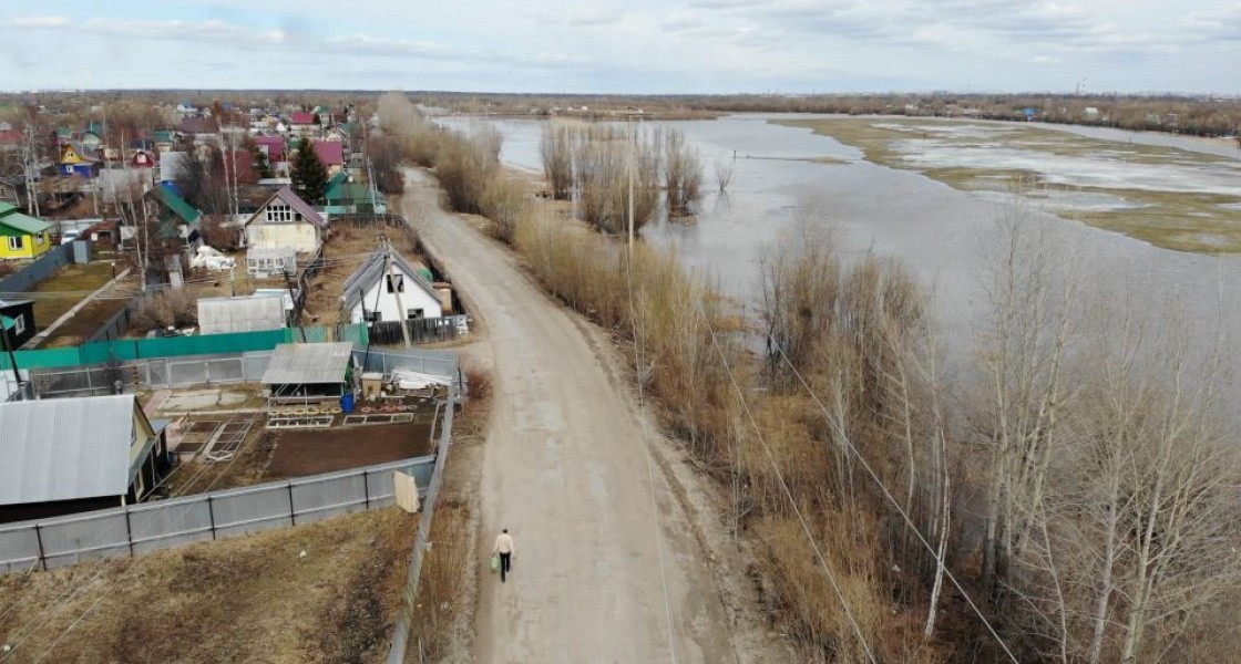 Уровень воды в Оби в Нижневартовске незначительно снизился. ВИДЕО