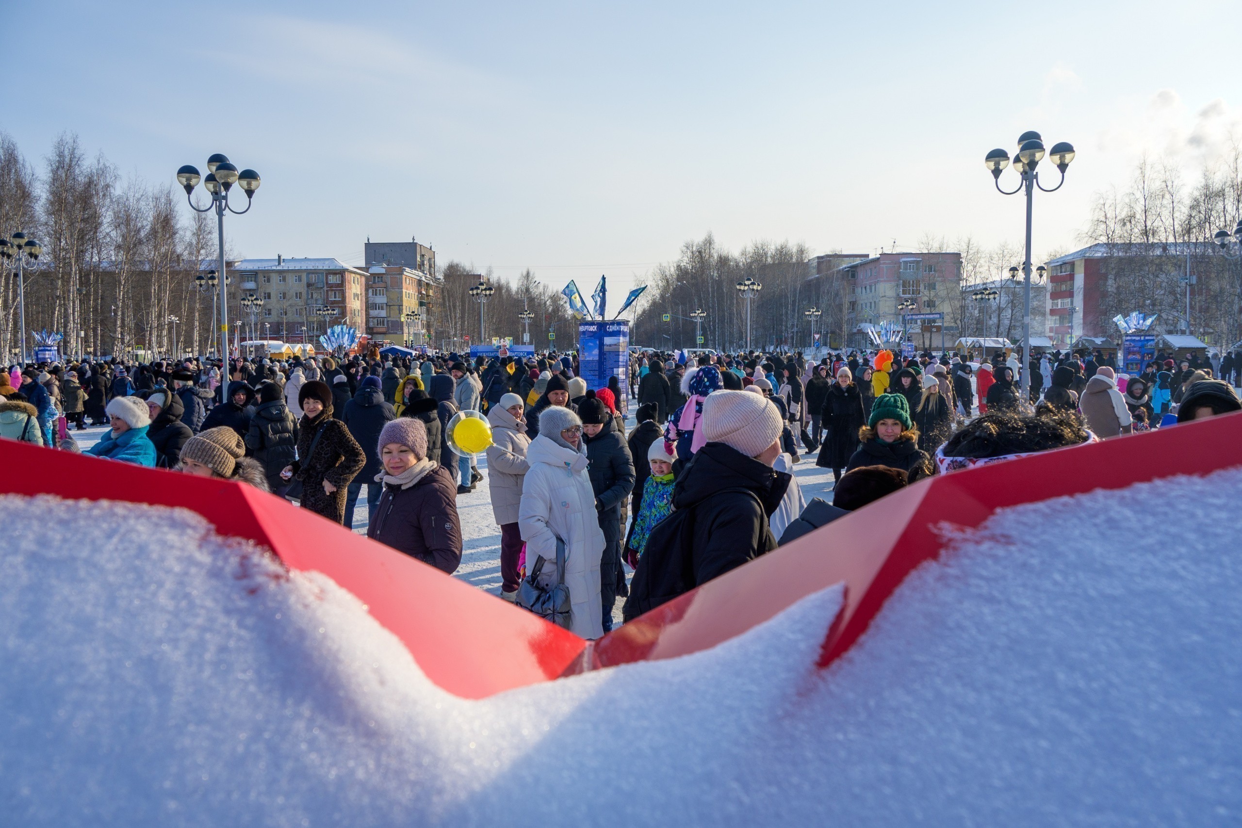 Нижневартовску исполнилось 53 года (ФОТОРЕПОРТАЖ)