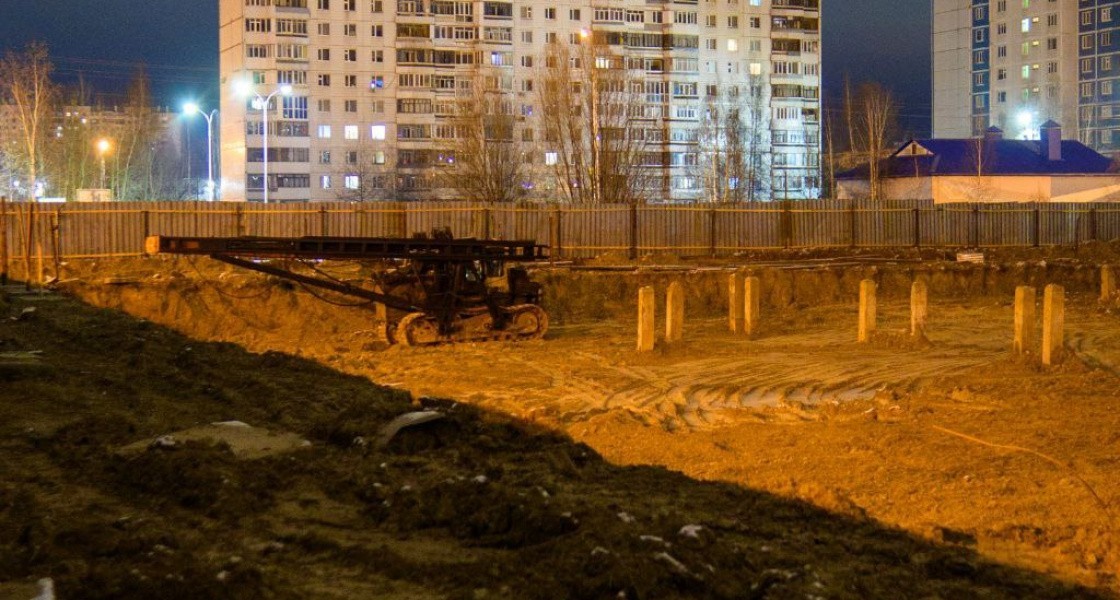 Стало известно, что построят за загадочным забором у «Миража» Нижневартовска