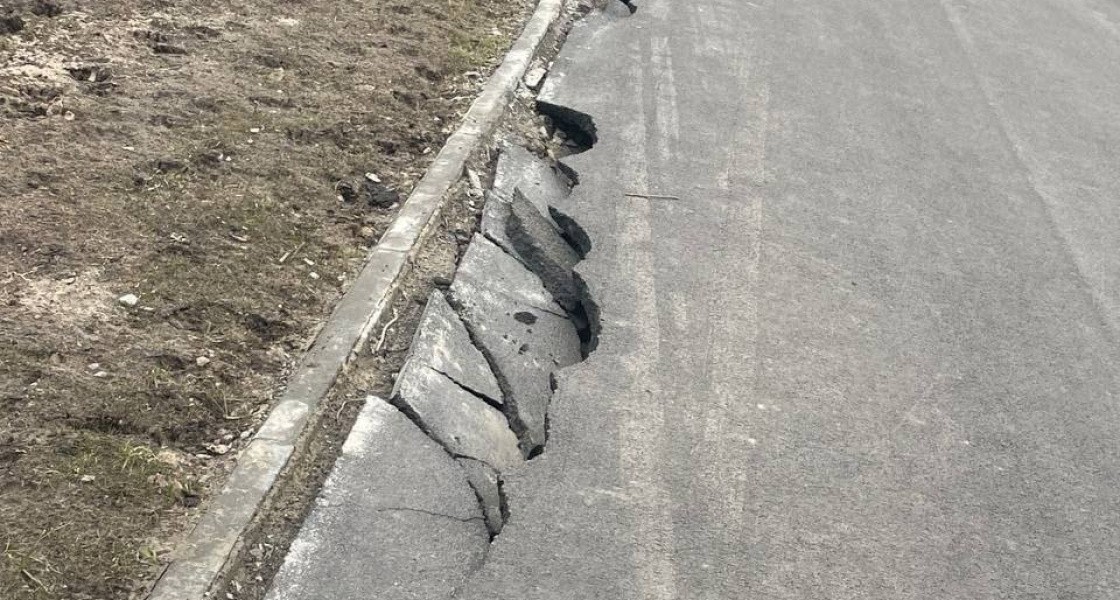В Нижневартовске разрушился новый тротуар в ипотечке