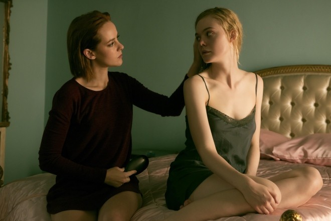 Неоновый демон (2016)