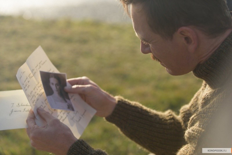 Свет в океане (2016)